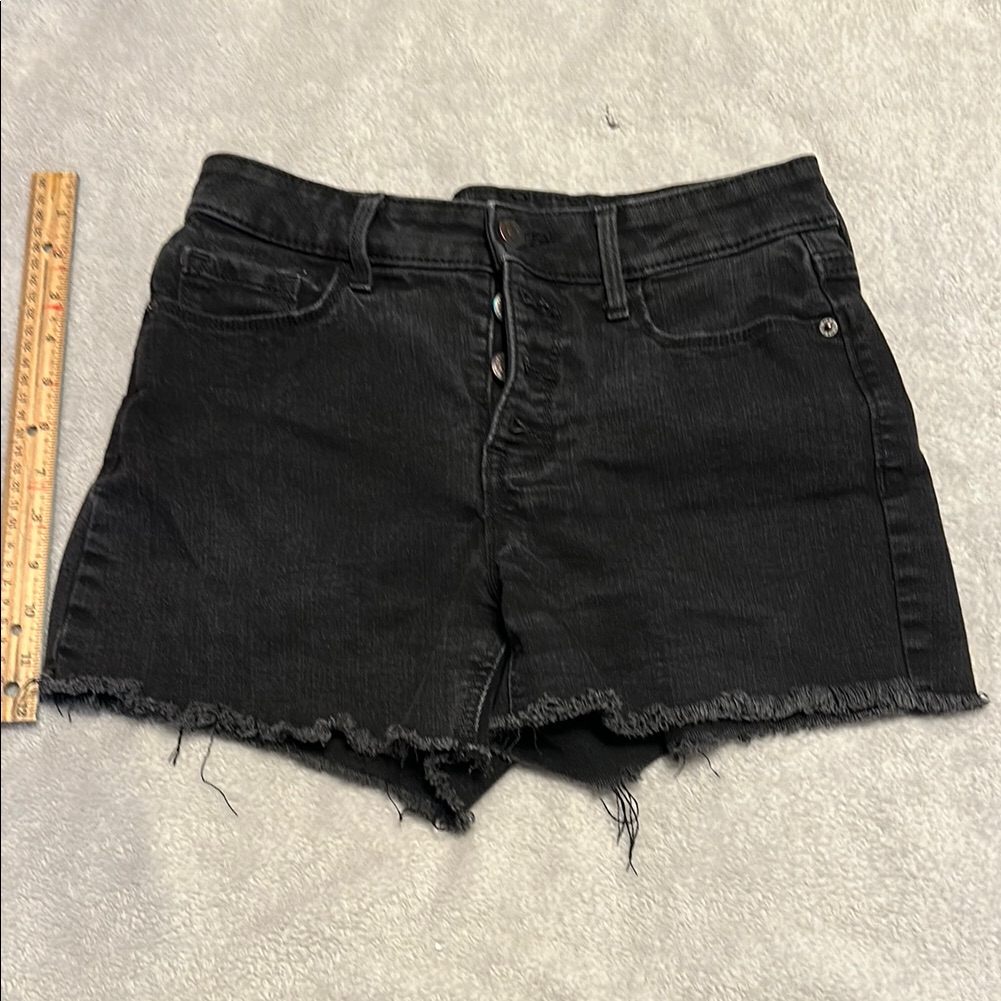 Old Navy High Rise Secret Slim Pocket Black Denim Women's Shorts; Women Size 2